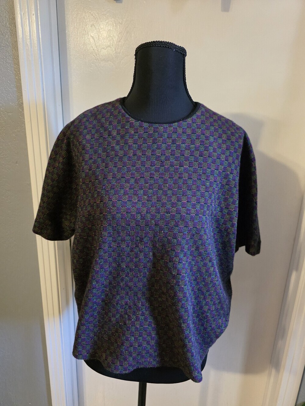 Women's Short Sleeve Knit Top in Black and Purple